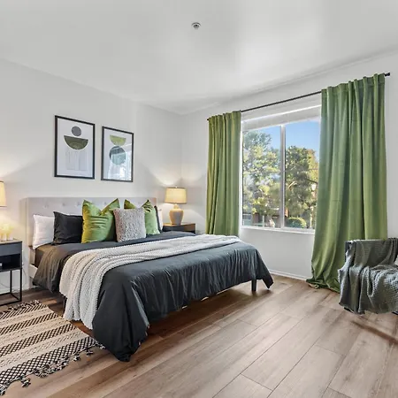 Spacious 2Bdr In Marina Del Rey